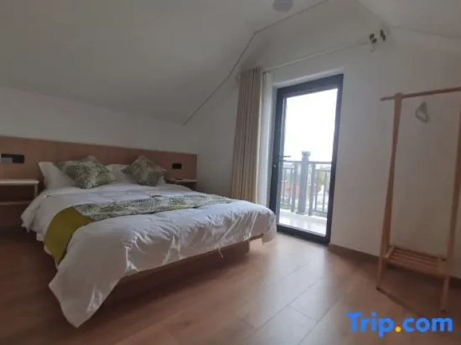 6 Bedrooms Standard room