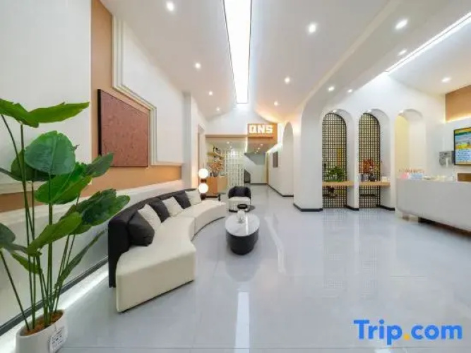 Qingning Homestay Hotel (Shantou Chaoyang Wenguang Tower)