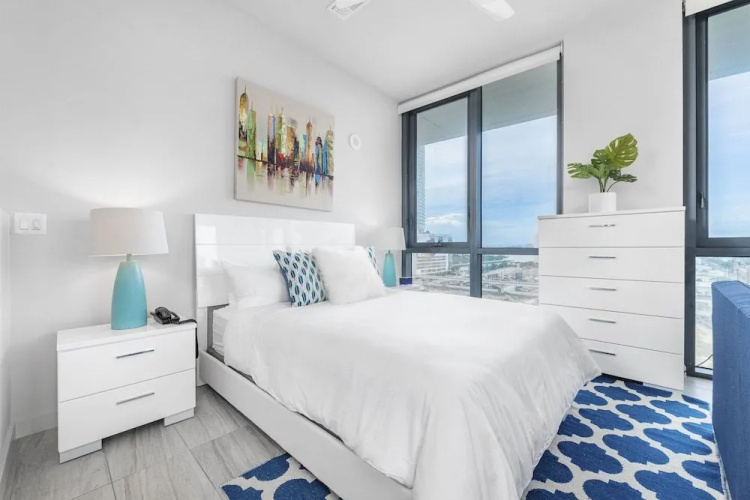Bluebird Suites Downtown Brickell