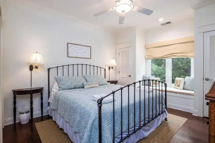 111 Cardinal Crest