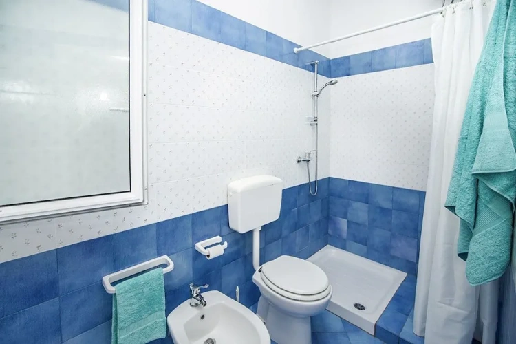2 Bedrooms Cottage