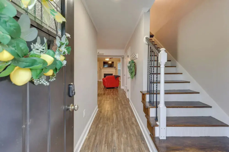 Quaint Augusta Townhome: 3 Mi to the Masters!