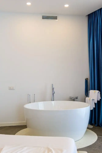Deluxe Suite with balcony and with mountain view