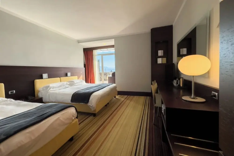 Superior Triple room with balcony and with lake view