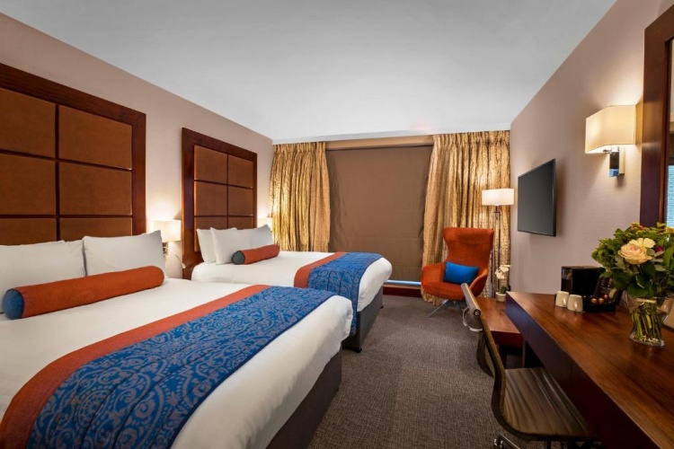 Superior Twin room