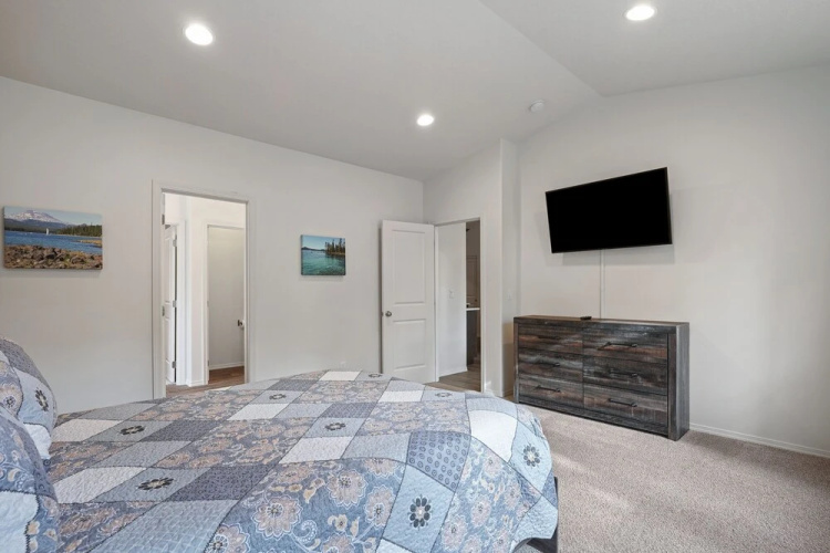 172 Avocet 4 Bedroom Home by RedAwning