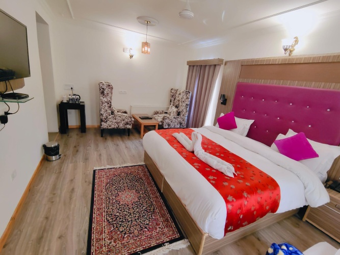 Deluxe Double room