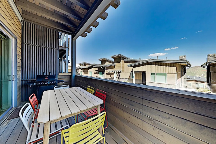 2752whmr 3 Bedroom Townhouse