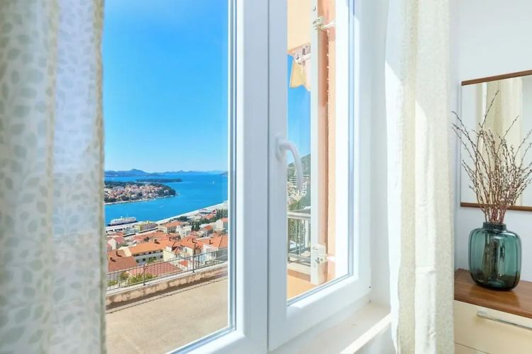 Amore Sea View