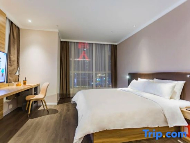 Standard Double room with view