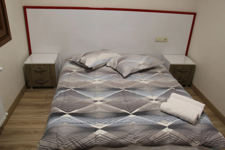 Ayder Tas Apart