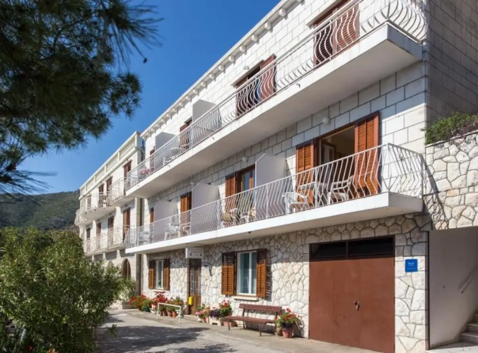 Standard Double room with balcony and with sea view