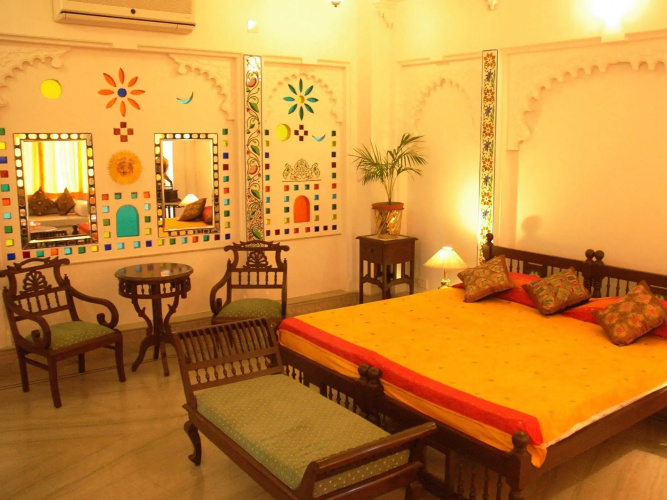 Hotel Raj Niwas