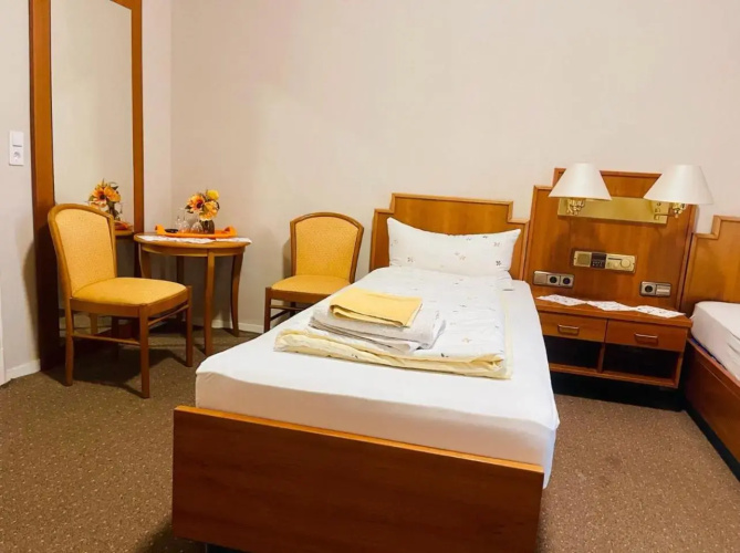 Hotel Pension De Lux