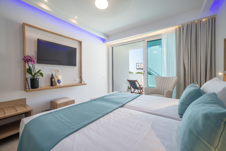 Mirage Bleu Hotel
