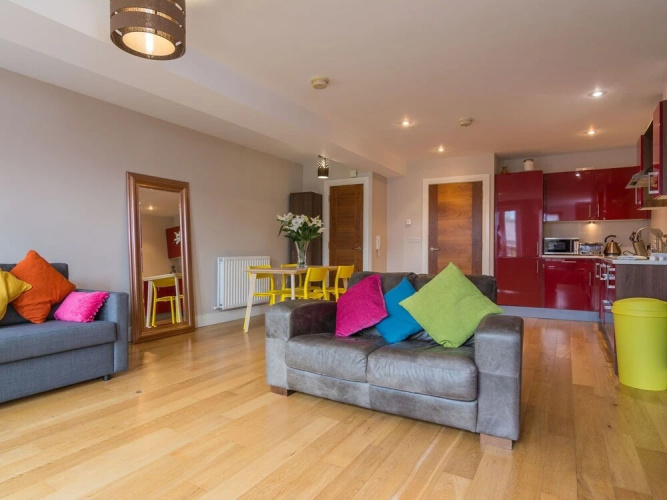 6 Fitzrovia