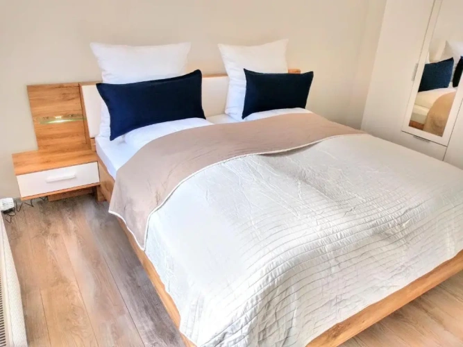 2 Bedrooms Apartment
