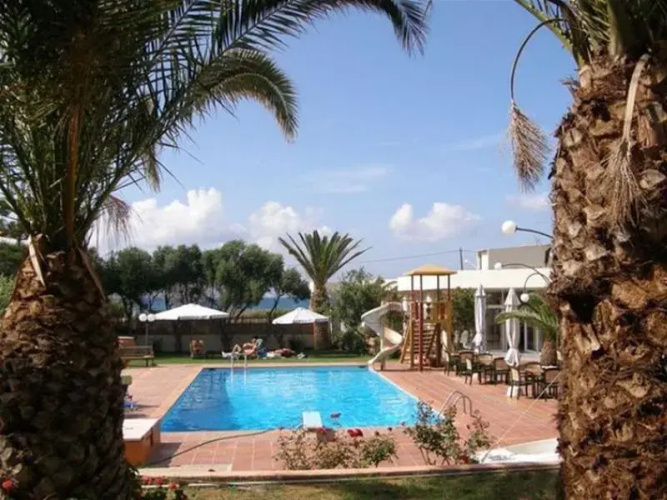 Kritzas Beach and Bungalows