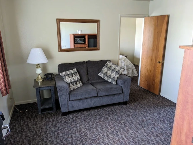 Deluxe Suite