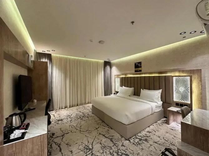 Hyatt Town 3