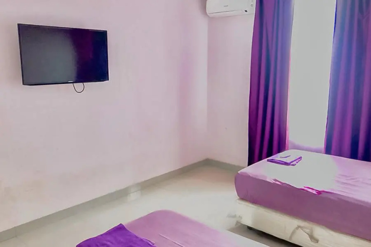 Tiara Guest House RedPartner