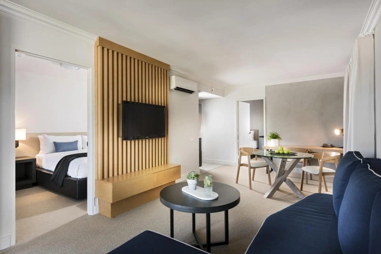 2 Bedrooms Apartment