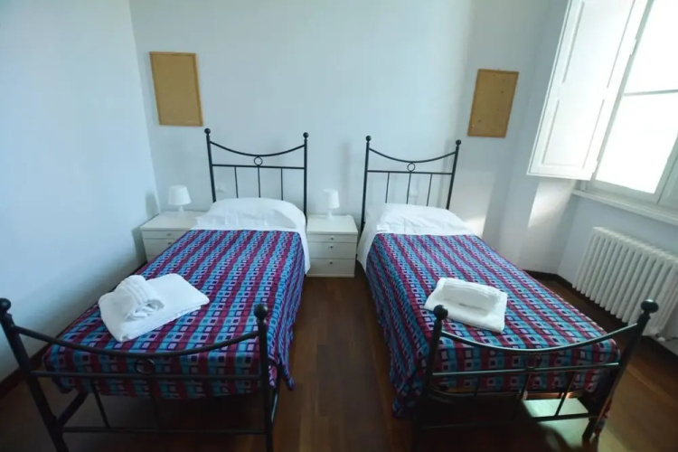 Immaculate 2-bed Apartment in Firenze