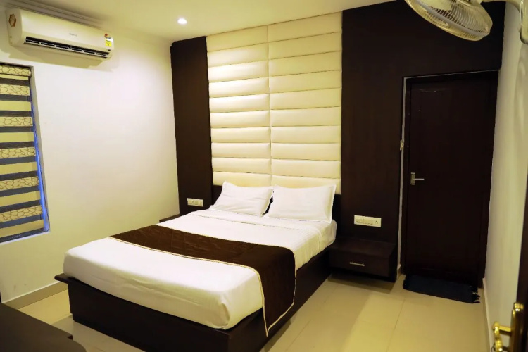 Hotel Ivory Grand