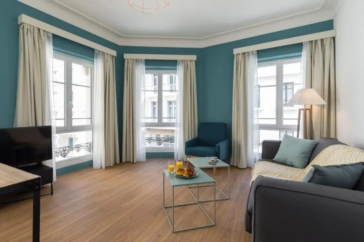 1 Bedroom Apartment