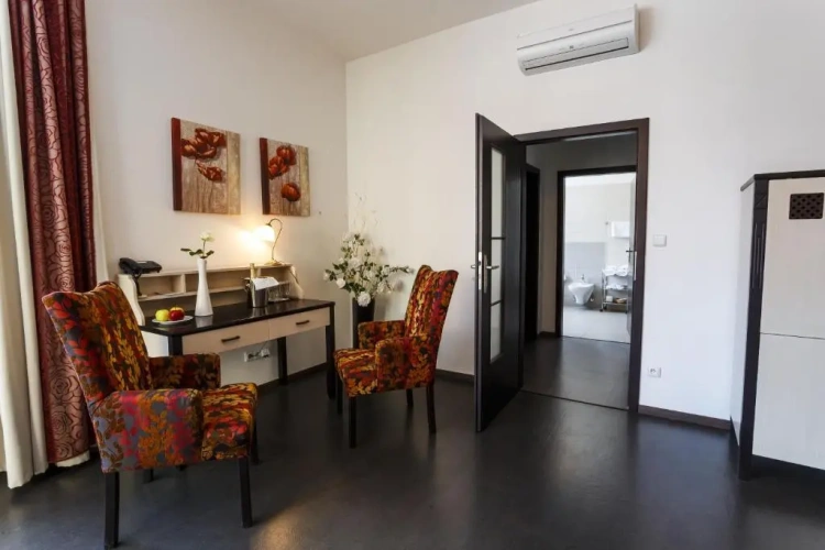 Deluxe Suite
