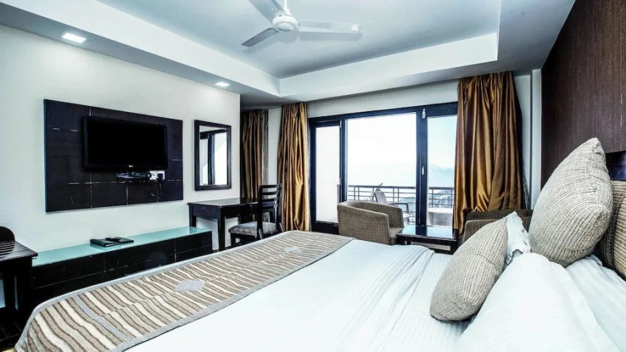 Hotel Patnitop Heights