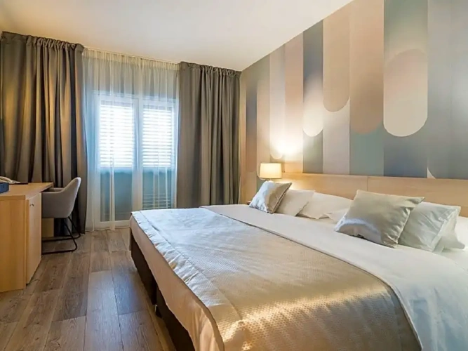 Standard Twin room with balcony
