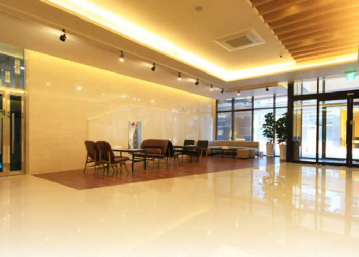 Lake 45 Hotel