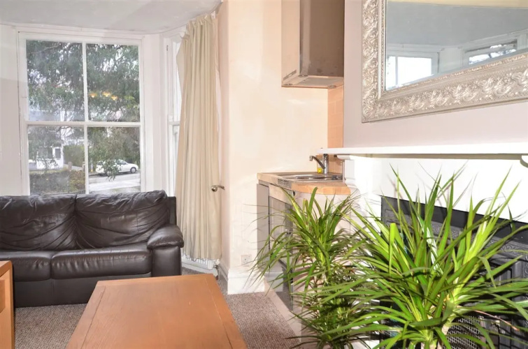 Porthkerry Apartment 1