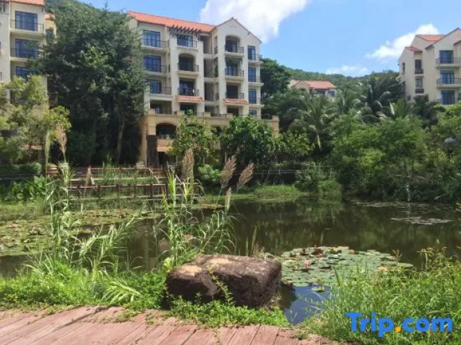 Sanya Forest Coast Pool Resort
