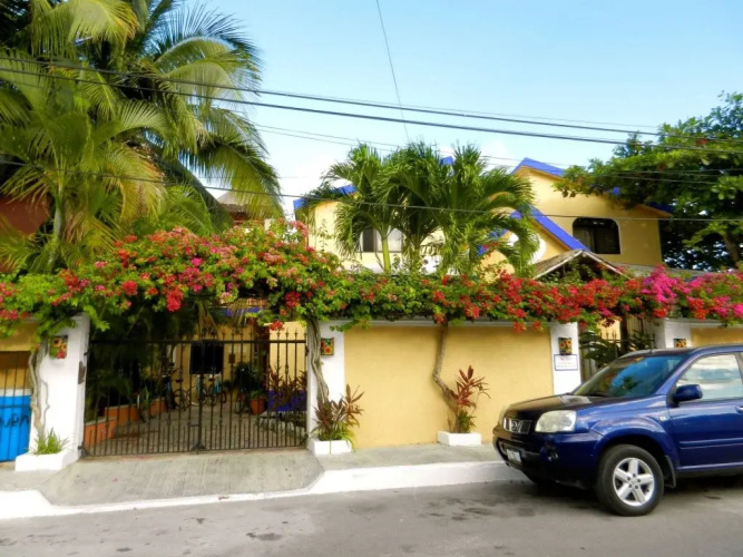 La Buena Vida Suites