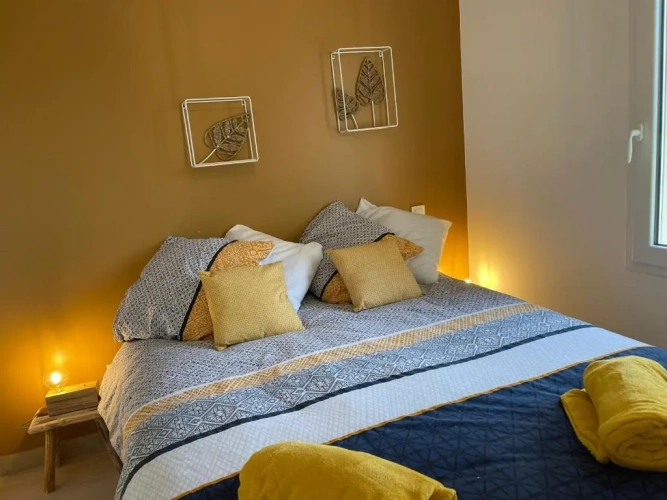 3 Bedrooms Cottage