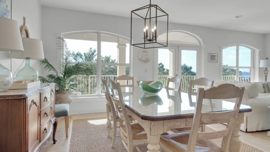 5 Minutes to Beach - Large Complex Pool