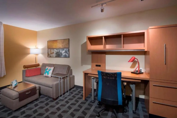 2 Bedrooms Suite