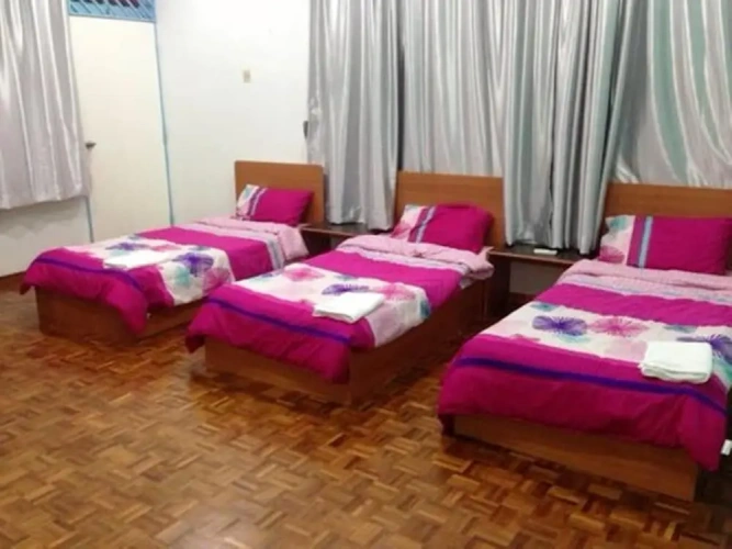 Standard Triple room
