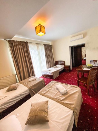 Luxury Triple room
