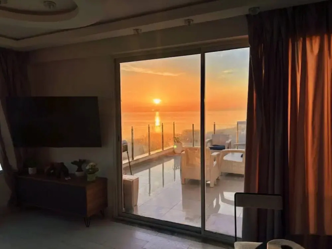 Cozy Apartment With Breathtaking View