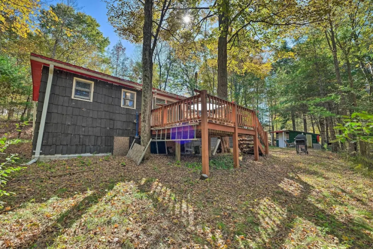 Catskill Mtn Home w/ Deck ~ 1 Miles to Zoom Flume!