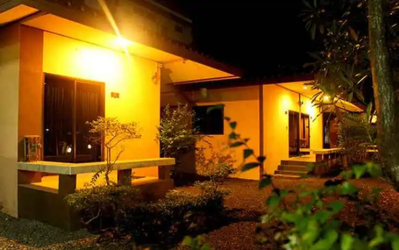 Bann Chompu Resort