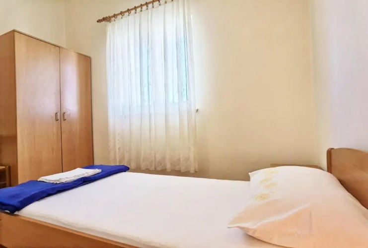 Apartments Lasan - 150 m from sea