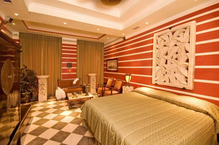 Zephyr Palace Luxury Hotel