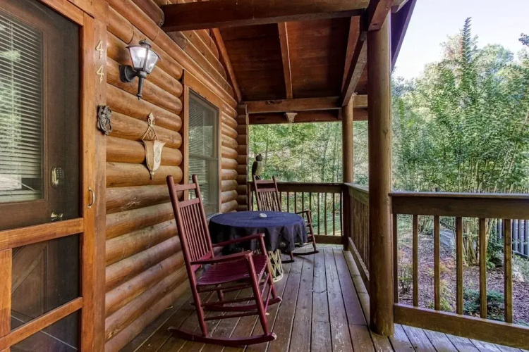 Er44 - Rising Eagle - Great Location! Close To Town! 2 Bedroom Cabin by RedAwning