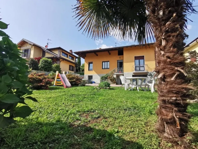 3 Bedrooms Cottage