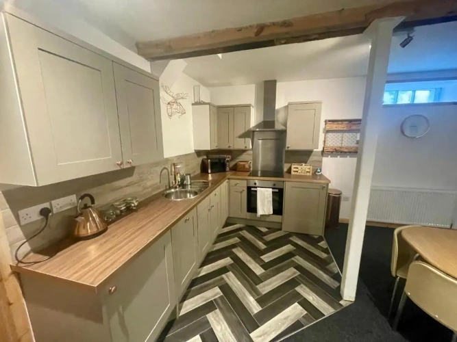 2 Bedrooms Apartment