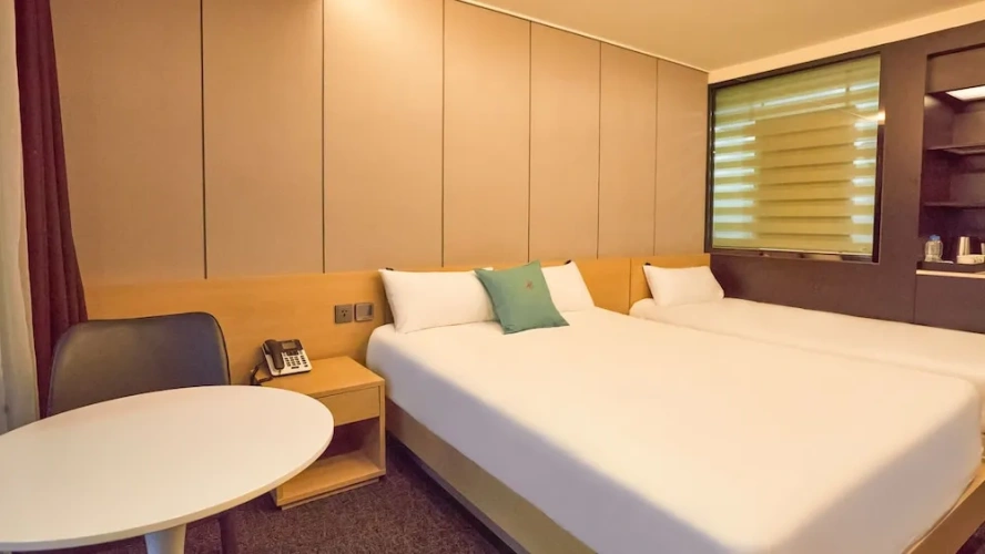 Premier Twin room